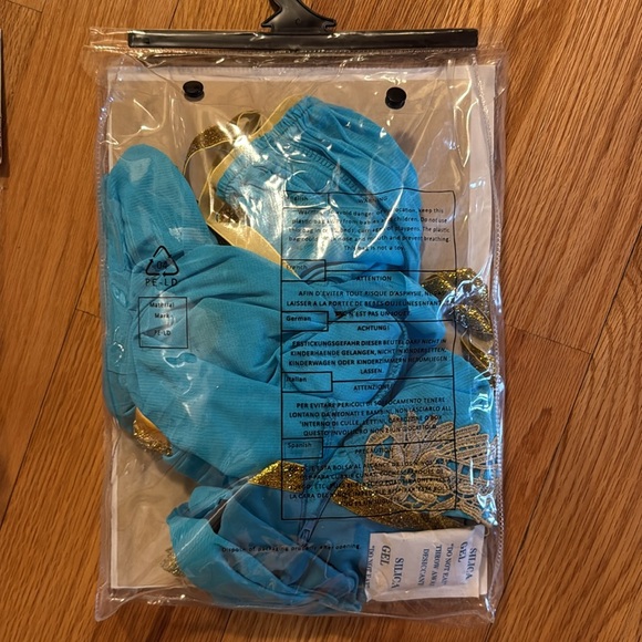 princess Jasmine costume with GENIE lamp NWT - Adult  Small - Picture 4 of 5